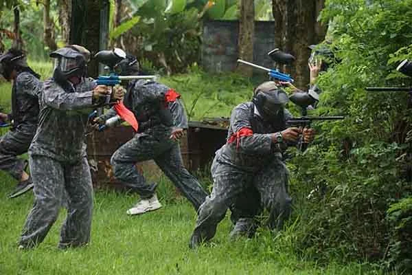 Paintball tour